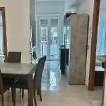 Tiburtina Station Apartment