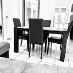 Tiburtina Station Apartment
